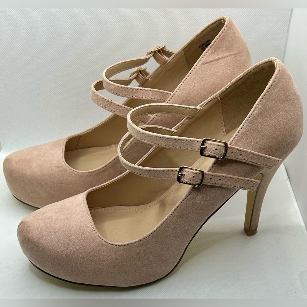 Like New Size 9 JustFab Blush Colored Heels - with Box